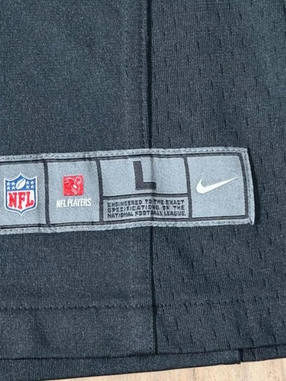 Nike Baltimore Ravens Lamar Jackson black jersey. kids size large.